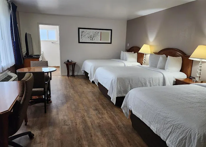 Ramada Bayside Inn & Suites Eureka