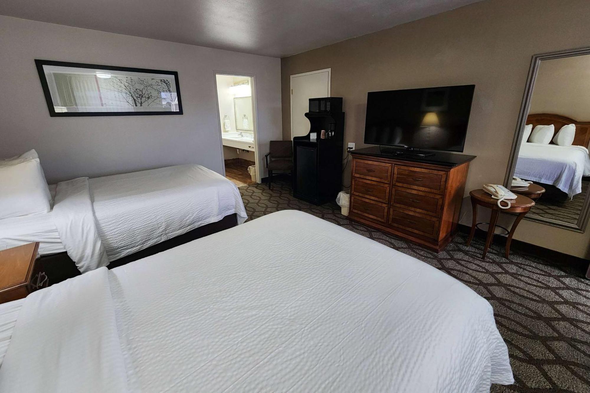Hotel Ramada Bayside &