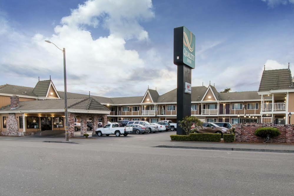 Ramada Bayside & Hotel